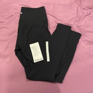 Black Lululemon Wunder Under HR 28” size 10